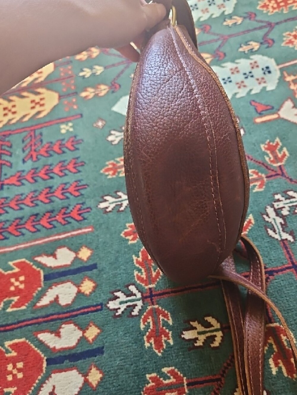 Portland Leather Koala Sling Crescent Bag Full Grain In Nutmeg - Picture 4 of 5